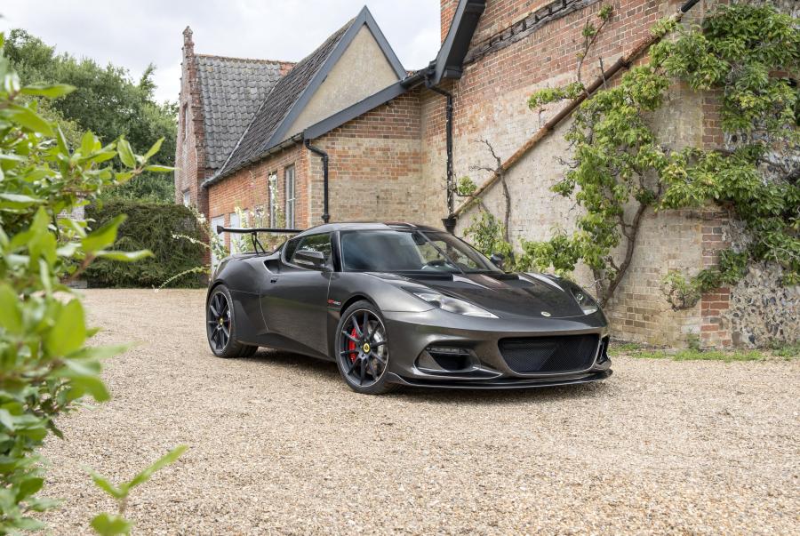  Lotus Evora GT430 2017 года  (фото 1 из 40)